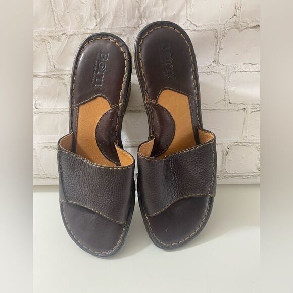 Brown Leather women’s Born Sandals - Picture 4 of 9